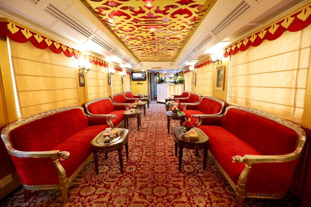 Sitting Area Palace on Wheels